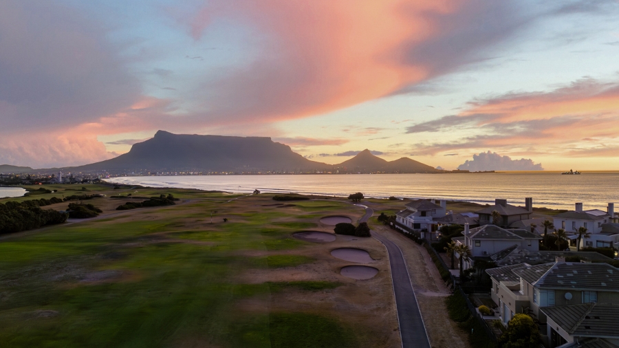 5 Bedroom Property for Sale in Sunset Links Western Cape